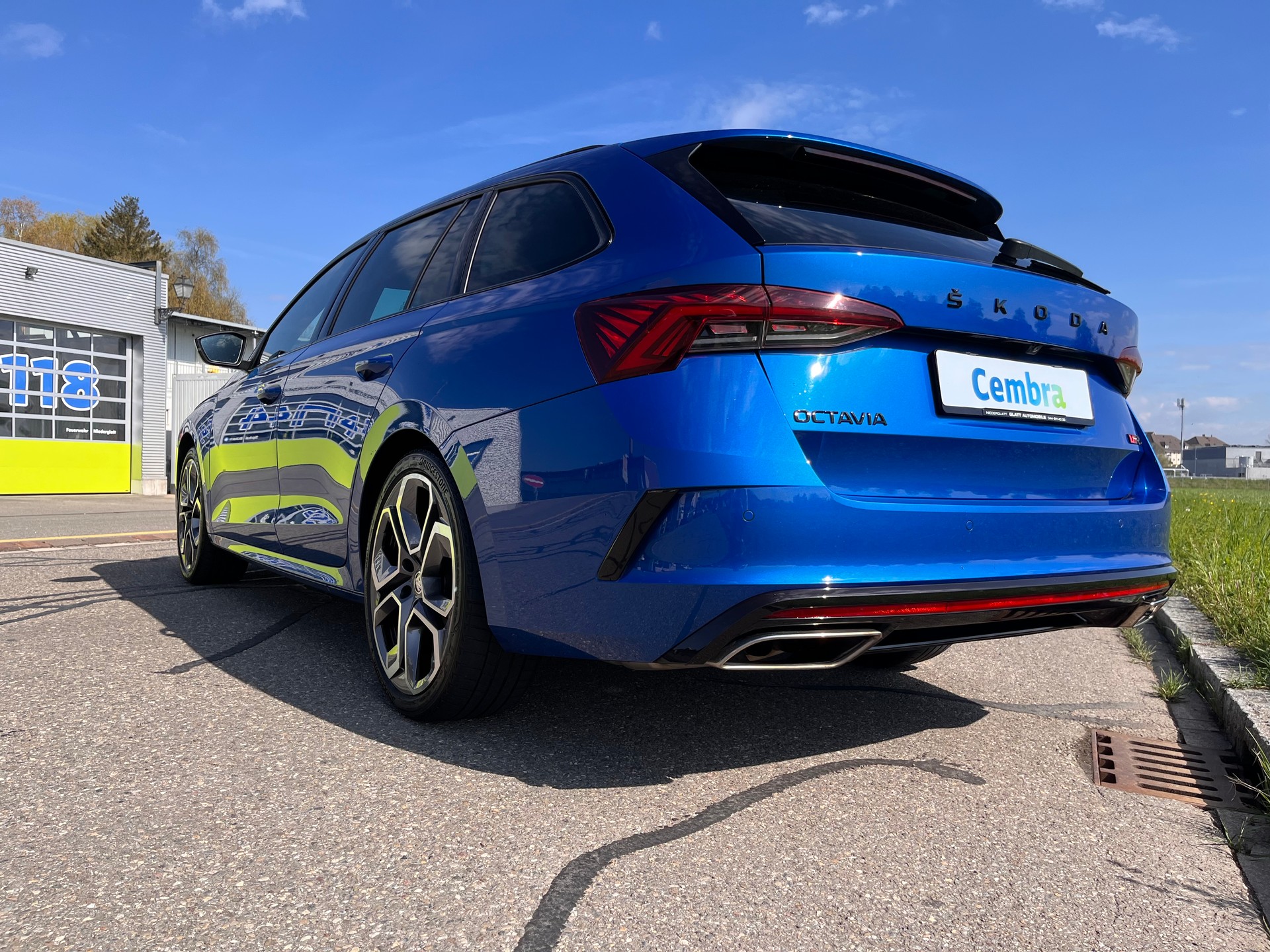SKODA Octavia Combi 2.0 TDI RS 4x4 DSG * mySKODA PACK RS - SUPERSPORT LENKRAD BEHEIZT *-showroom-element-3