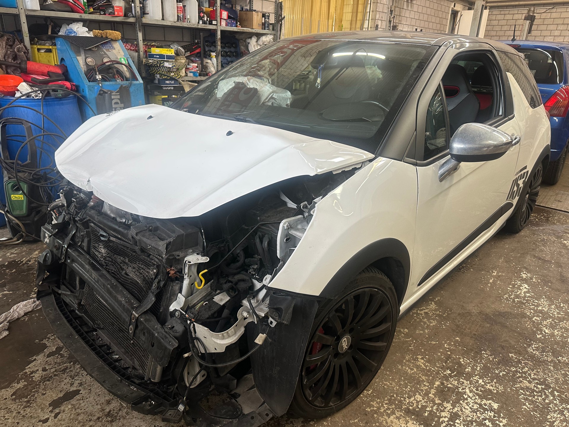 DS AUTOMOBILES DS3 1.6 THP Racing-image-2