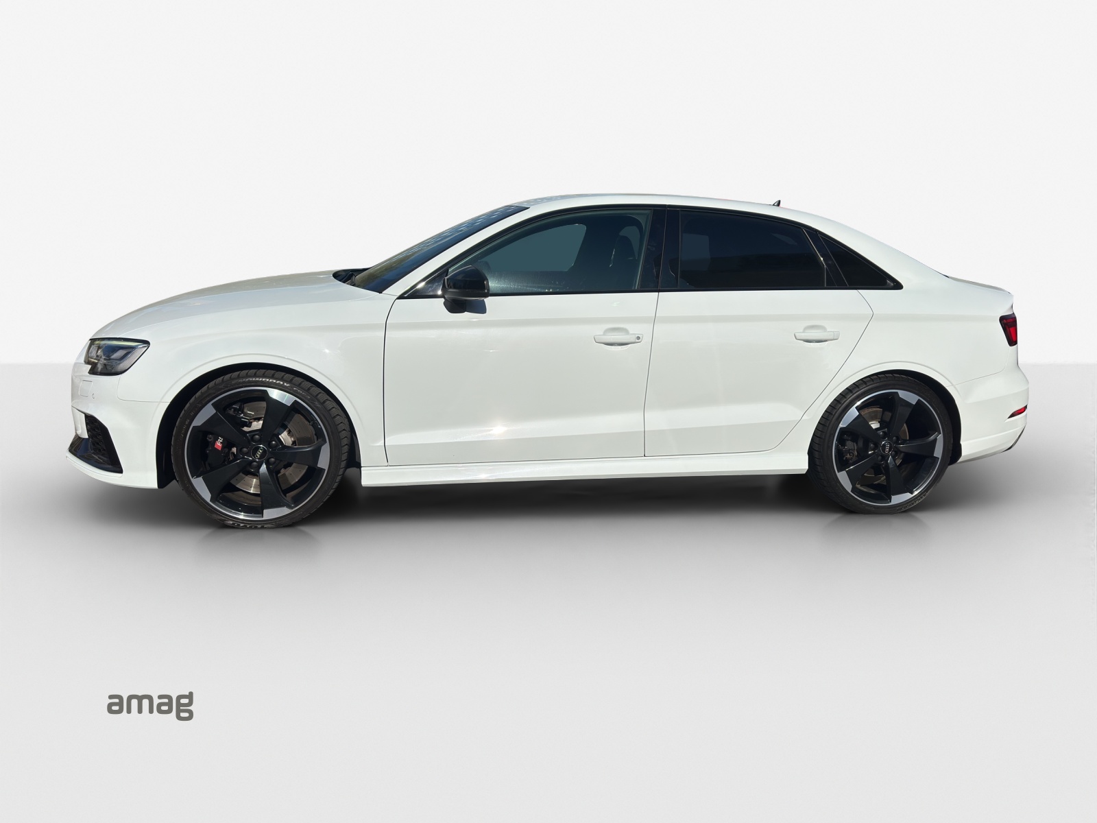 AUDI RS3 Limousine 2.5 TSI quattro S-tronic-image-1