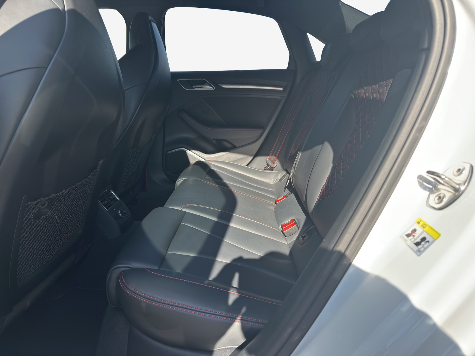 AUDI RS3 Limousine 2.5 TSI quattro S-tronic-image-11