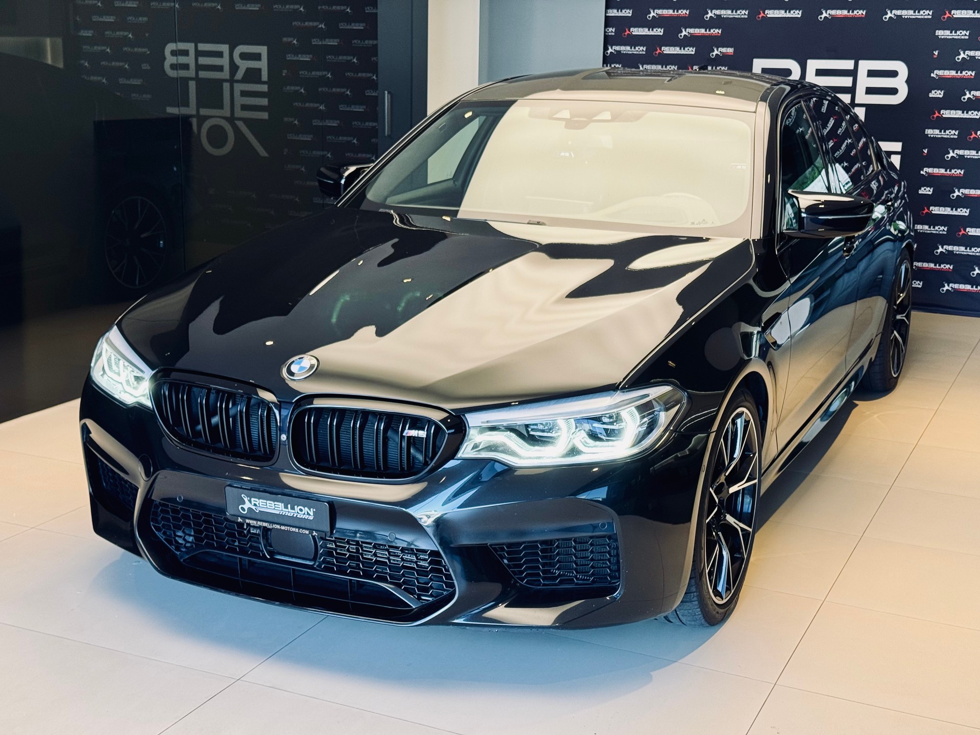 BMW M5 xDrive Competition Drivelogic