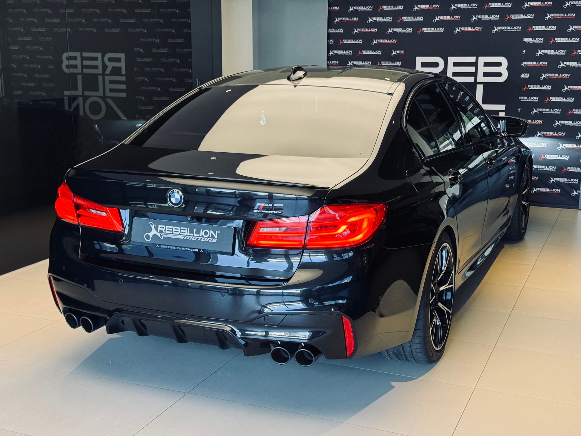 BMW M5 xDrive Competition Drivelogic-showroom-element-3