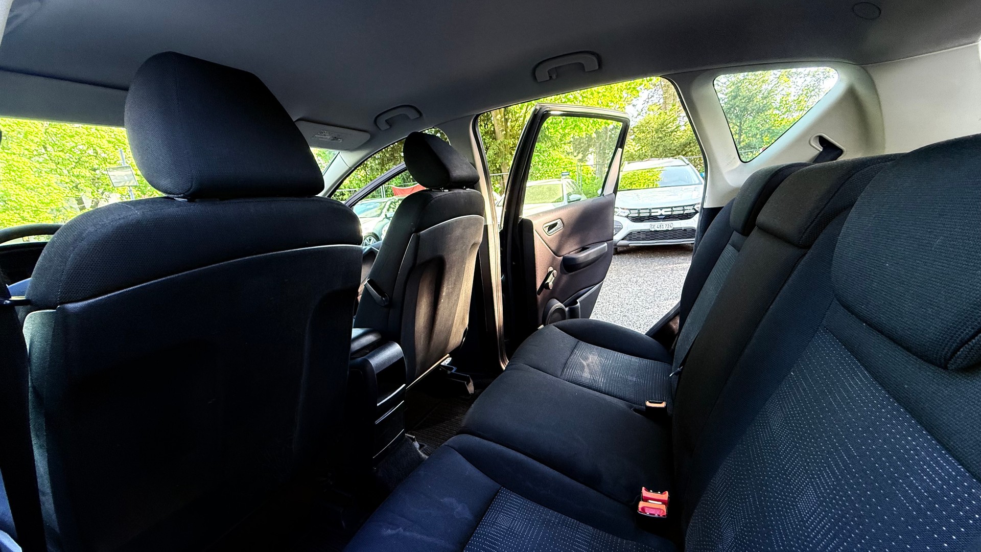 MERCEDES-BENZ A 160 CDI Avantgarde Autotronic-image-7