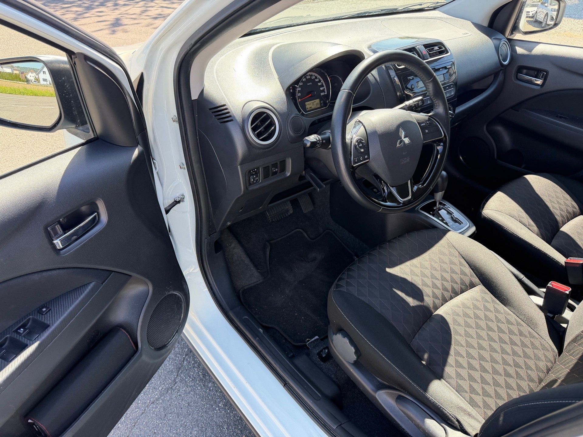 MITSUBISHI Space Star 1.2 Style CVT-image-7