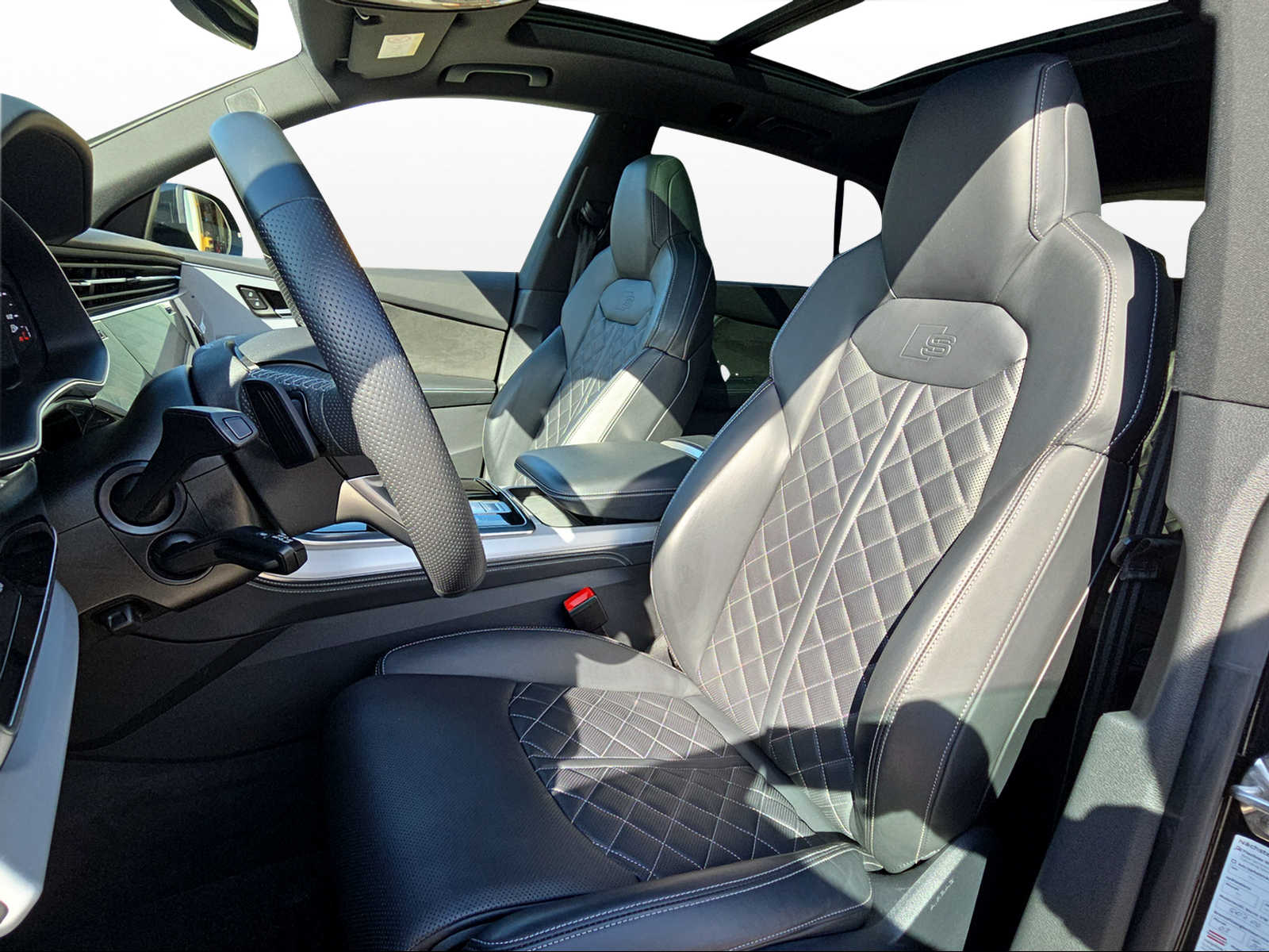 AUDI Q8 50 TDI Black Edition quattro tiptronic-image-7