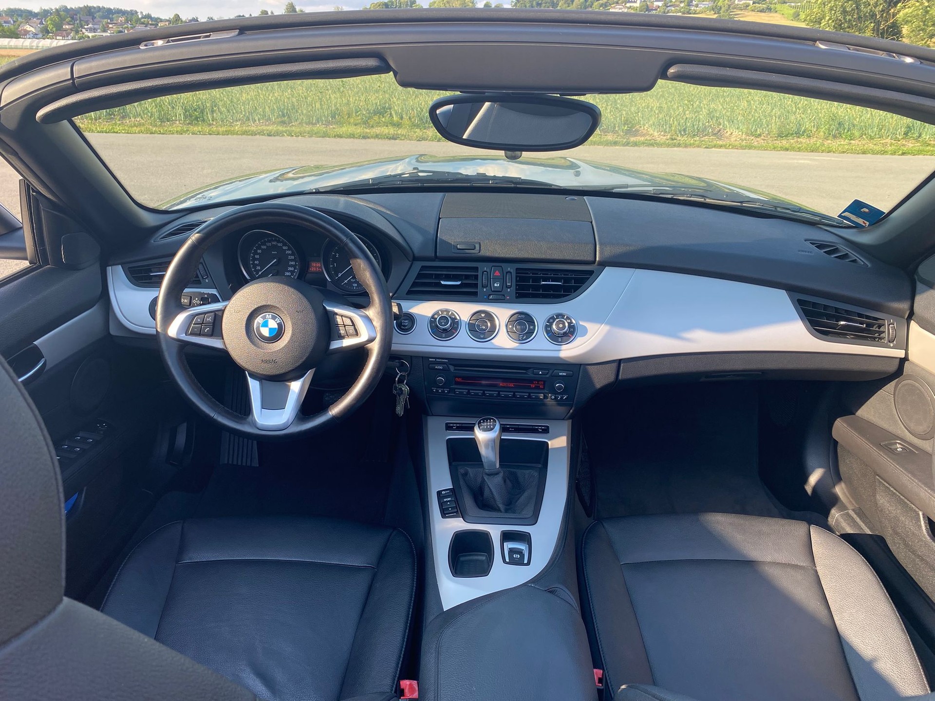 BMW Z4 sDrive23i-image-7