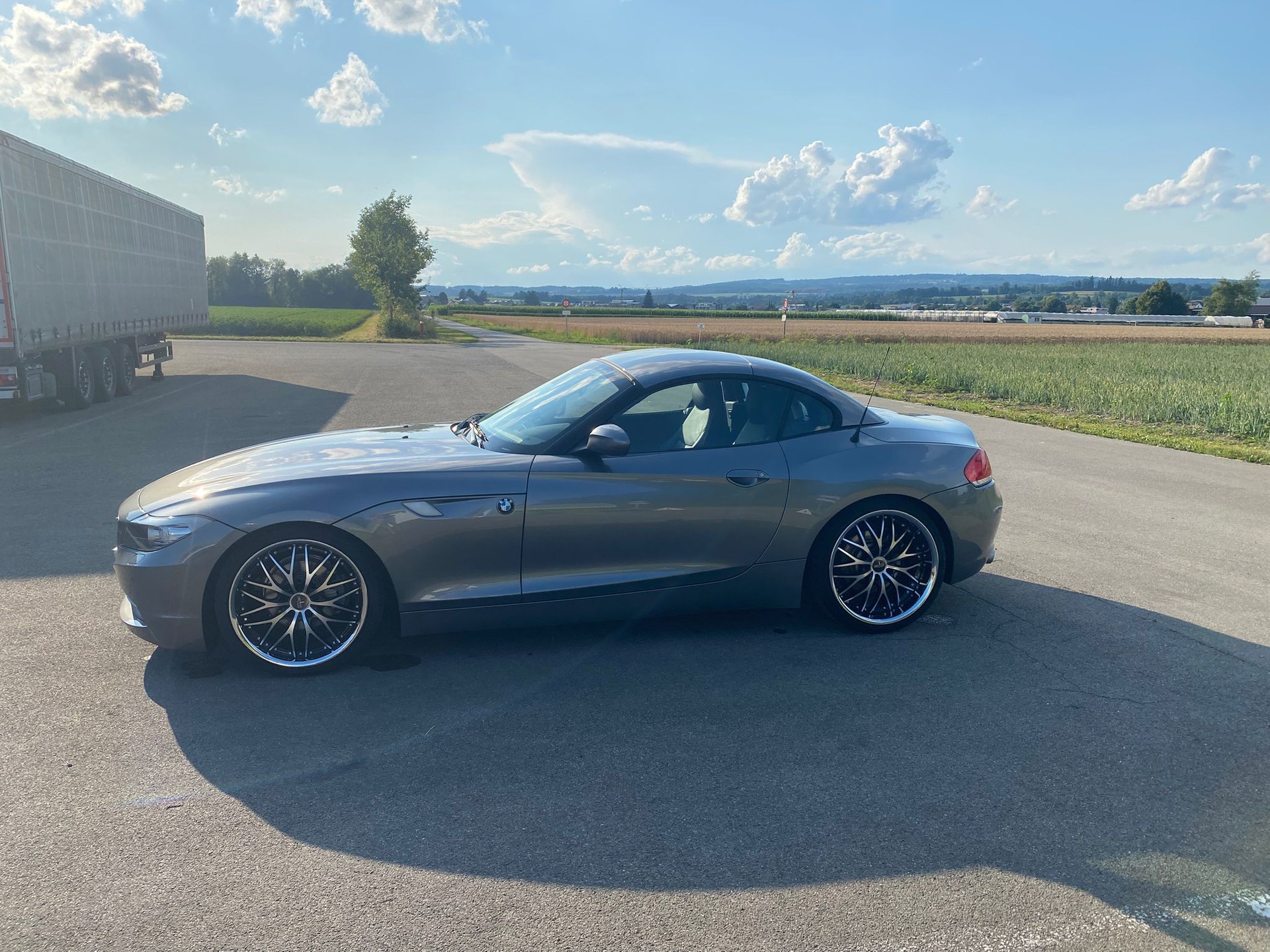 BMW Z4 sDrive23i-image-1