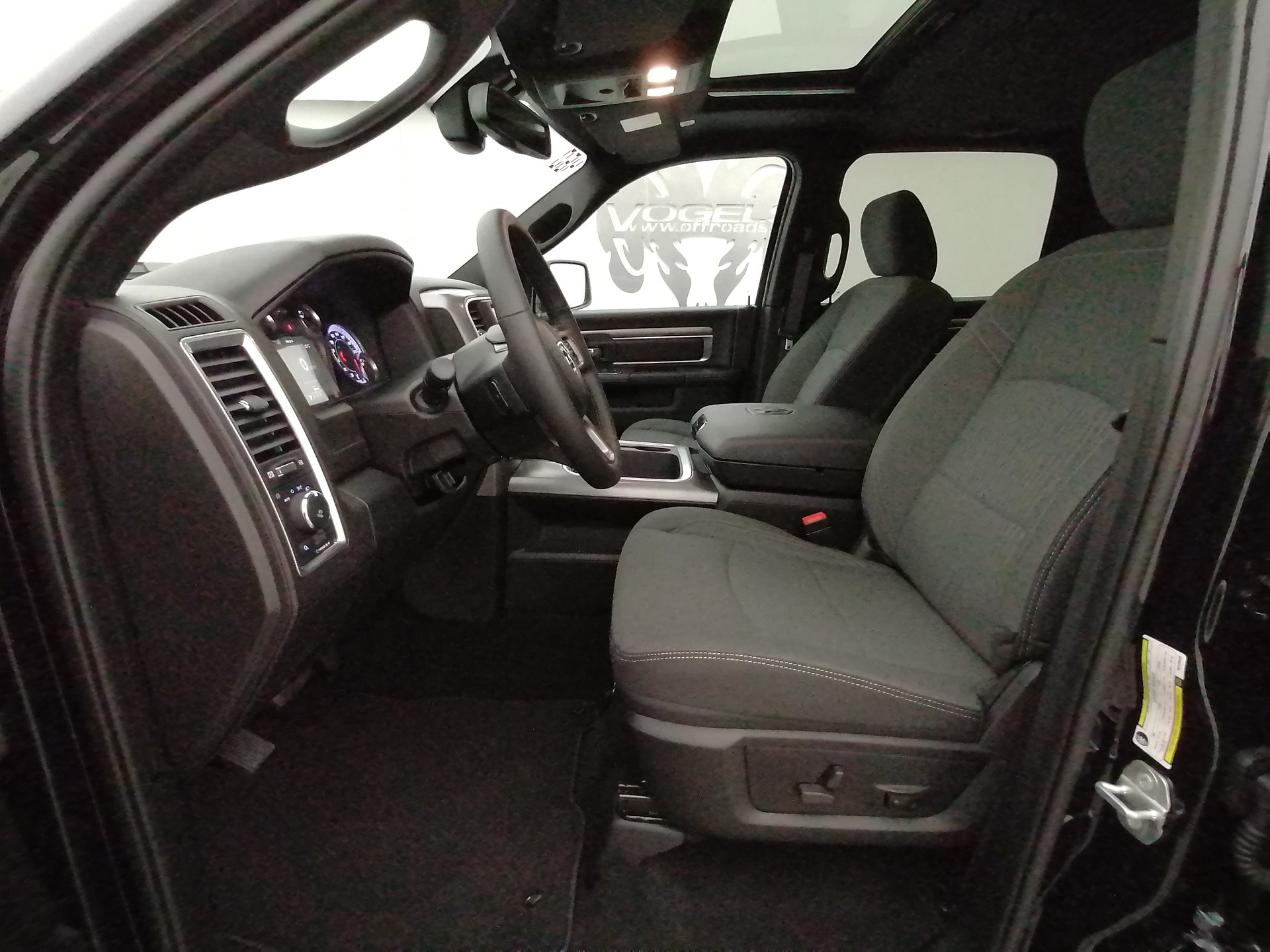 DODGE RAM 1500 5.7 V8 Warlock Crew Cab 10.5T-image-13