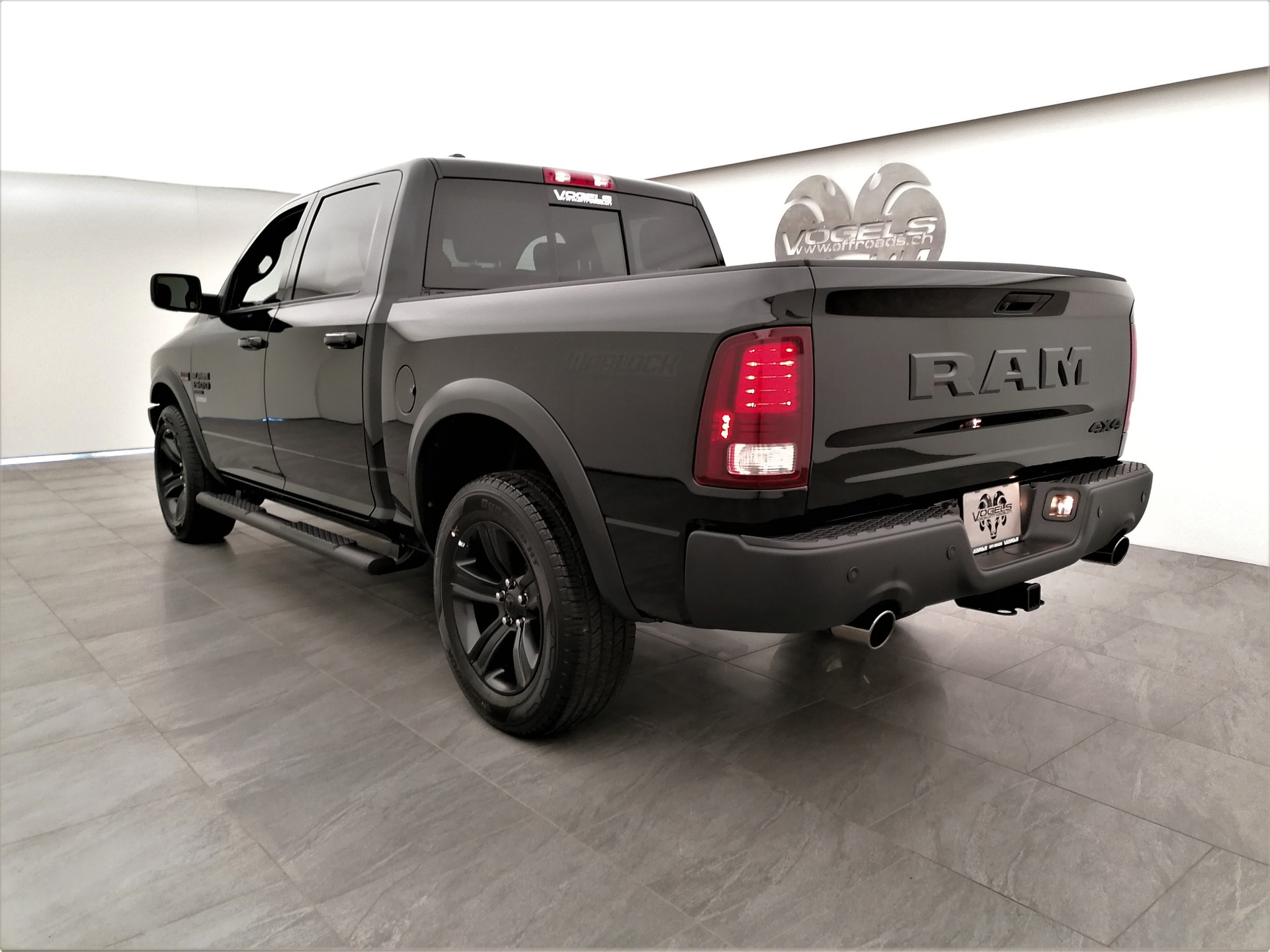 DODGE RAM 1500 5.7 V8 Warlock Crew Cab 10.5T-image-5