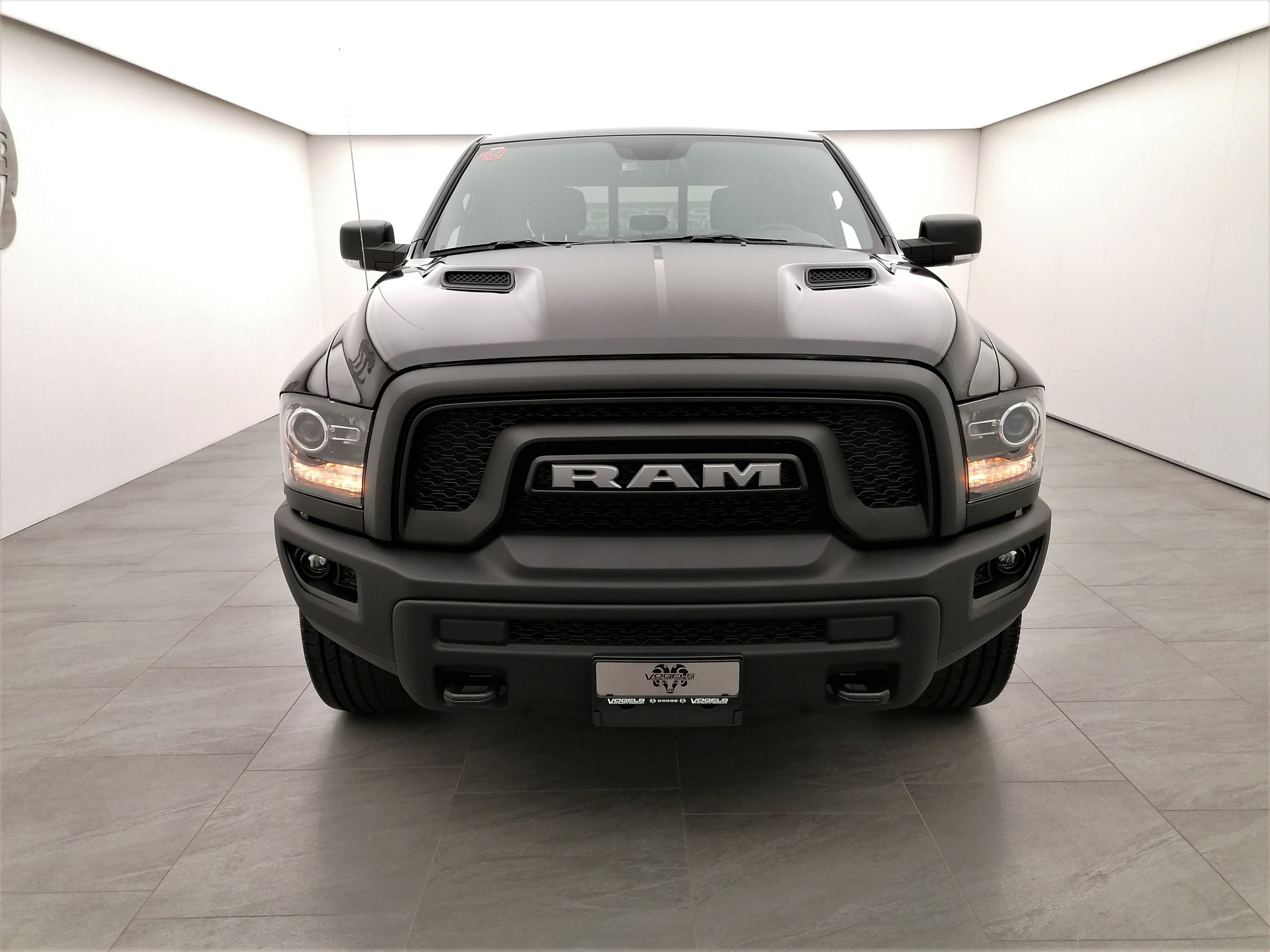 DODGE RAM 1500 5.7 V8 Warlock Crew Cab 10.5T-image-1