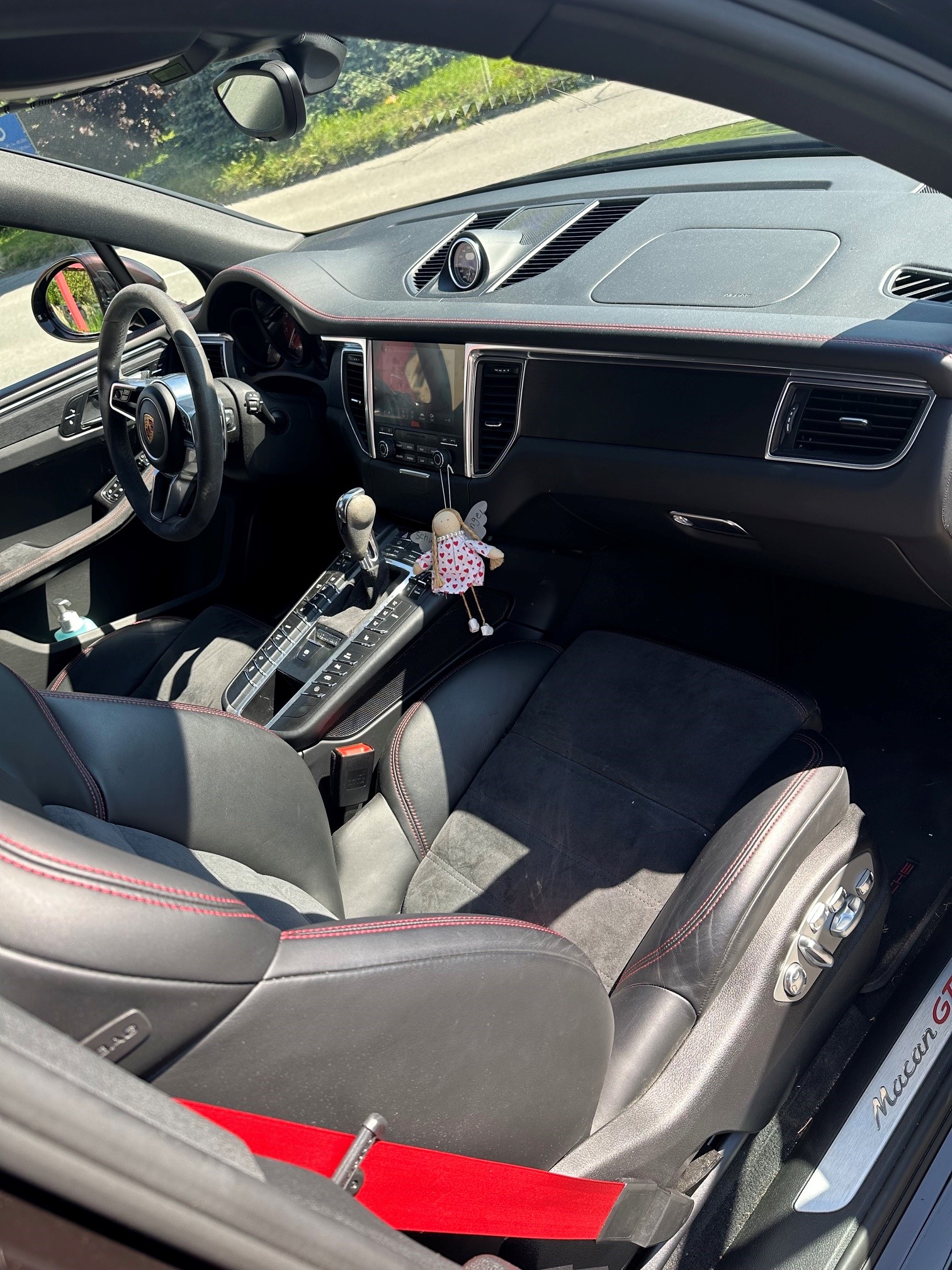 PORSCHE Macan GTS PDK-image-6