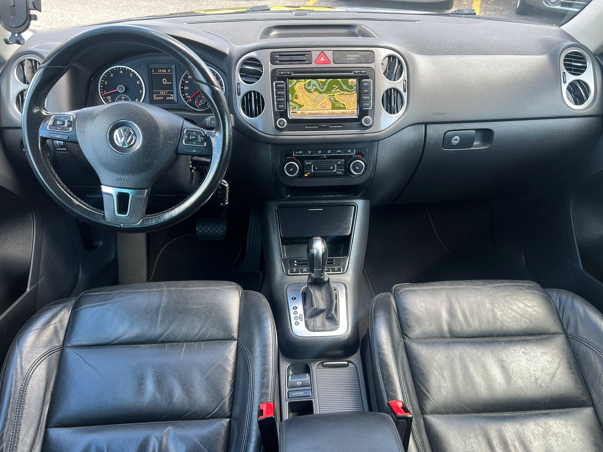 VW Tiguan 2.0 TSI Team DSG-image-8