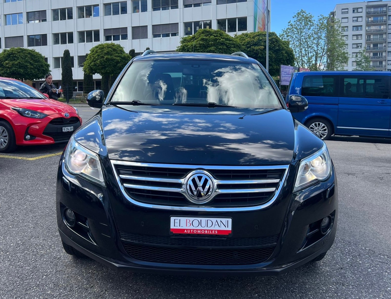 VW Tiguan 2.0 TSI Team DSG-image-1