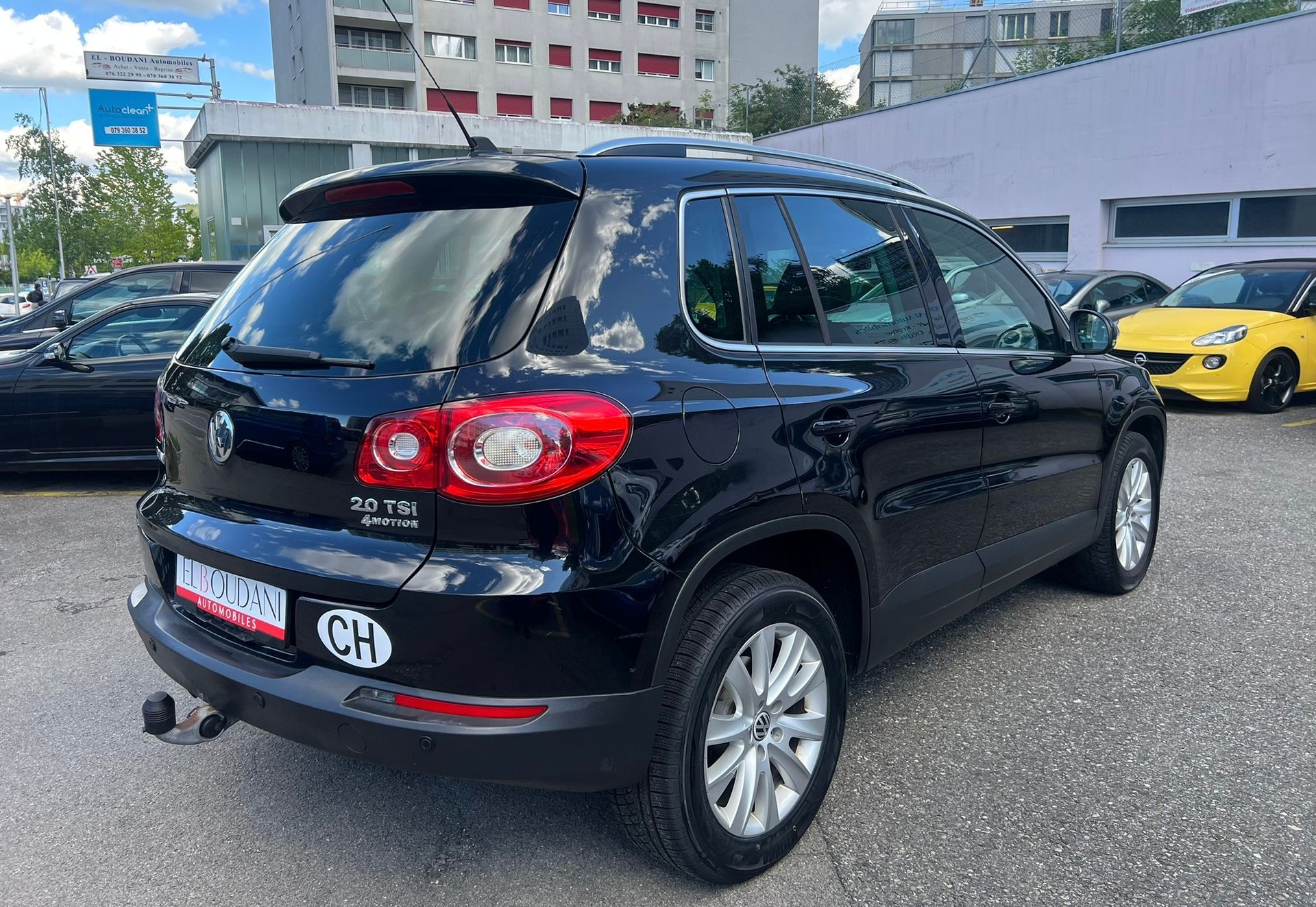 VW Tiguan 2.0 TSI Team DSG-image-3