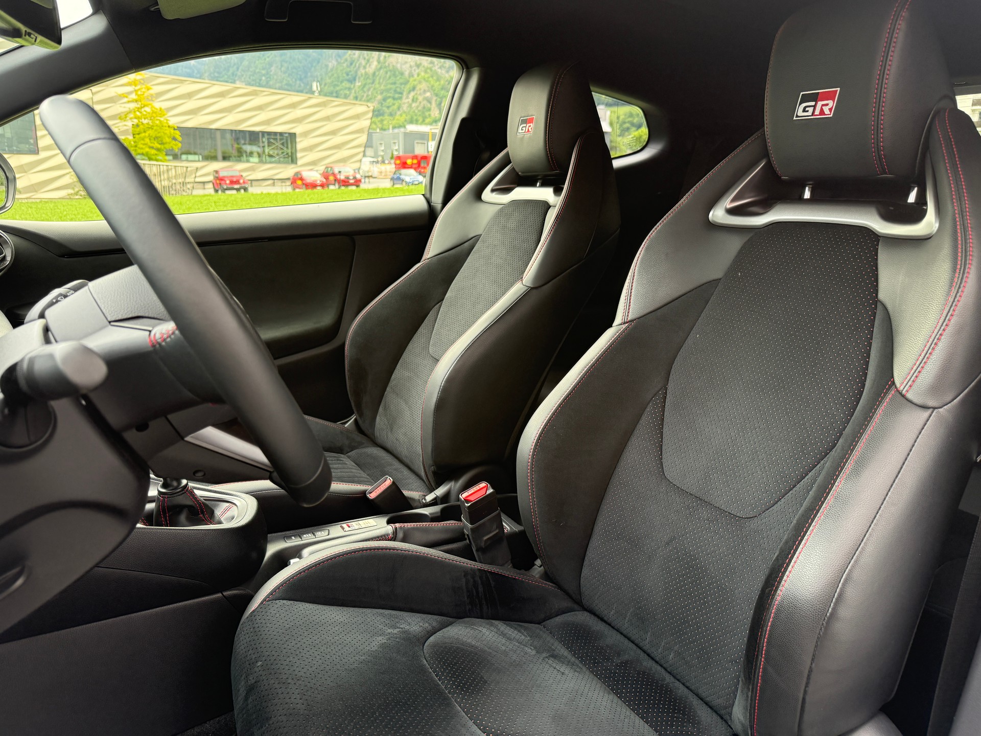 TOYOTA Yaris 1.6 GR Sport - Track Pack-image-8