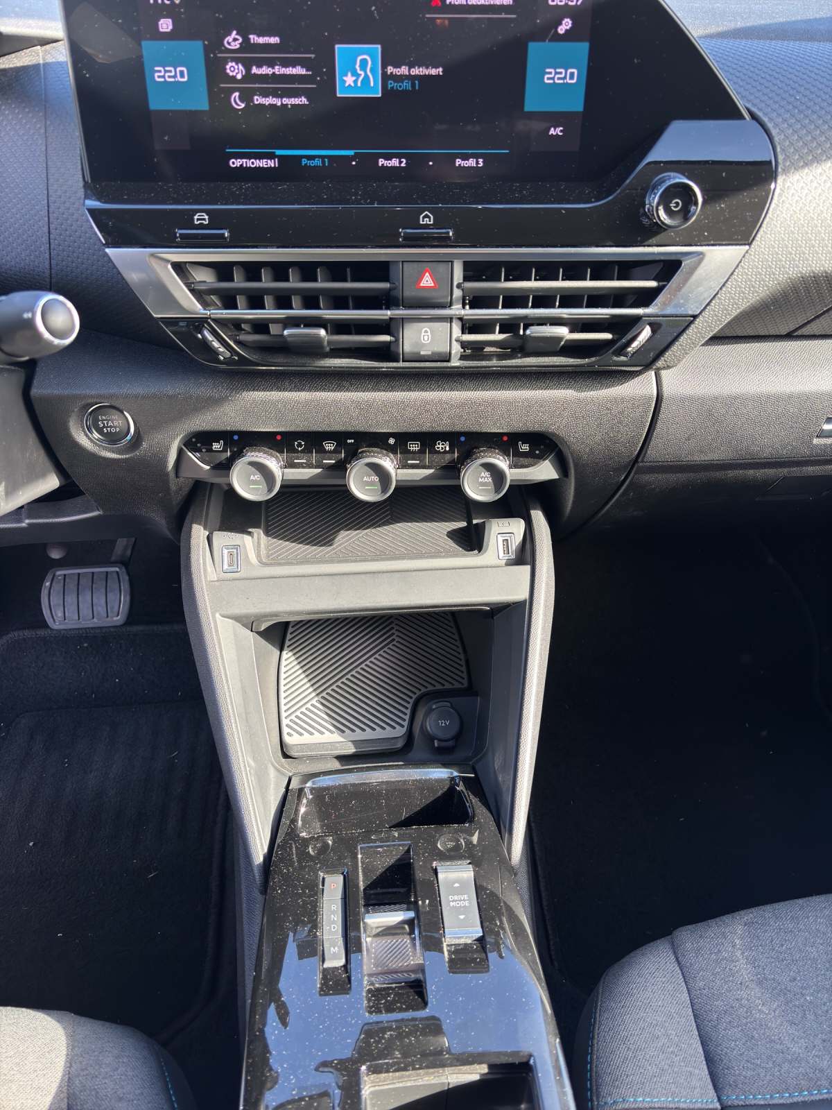 CITROEN C4 1.2 PureTech Shine-image-11
