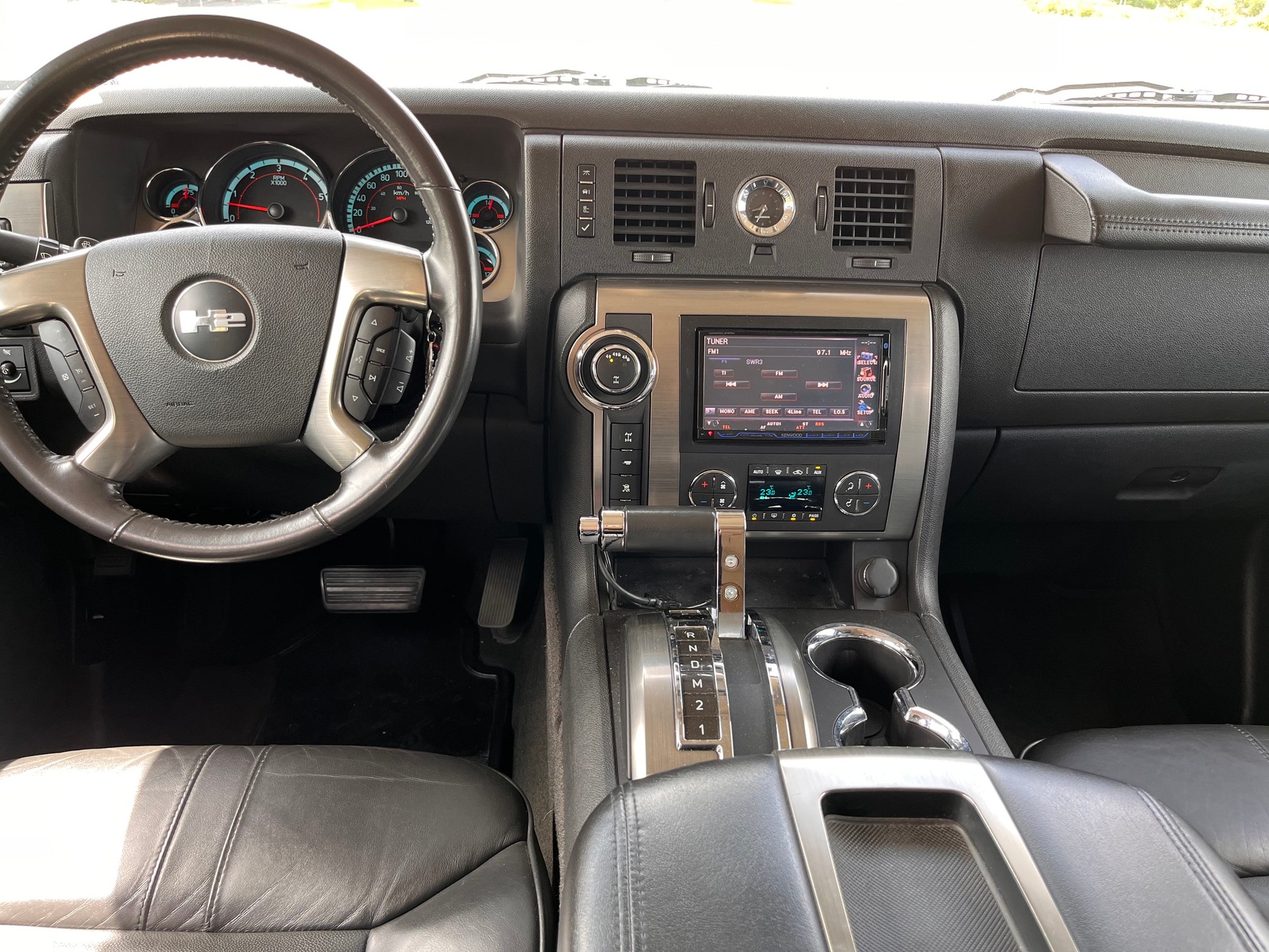 HUMMER H2 398PS 6.2L letzte Version-image-6
