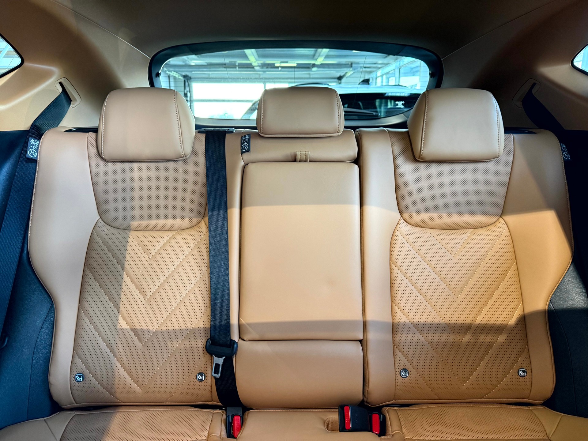 LEXUS NX 450h+ E-FOUR Comfort-image-10