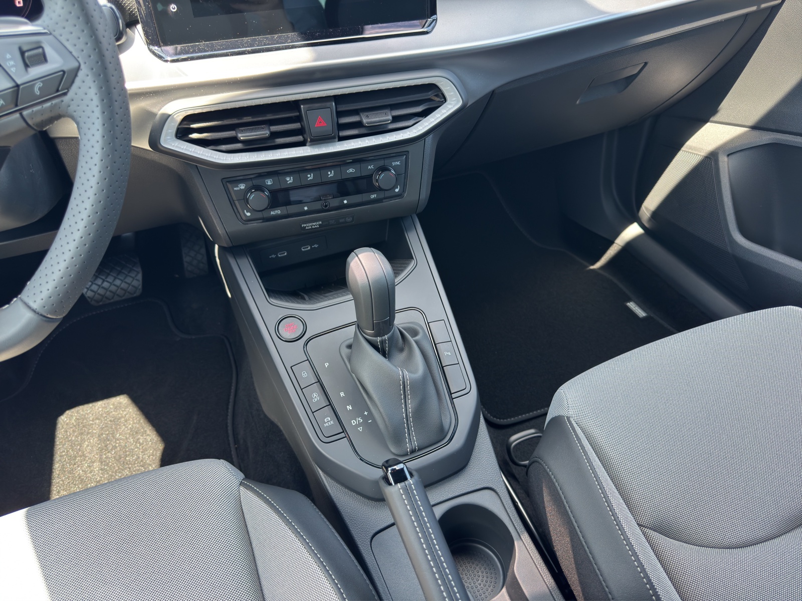 SEAT Ibiza 1.0 EcoTSI FR DSG-image-10