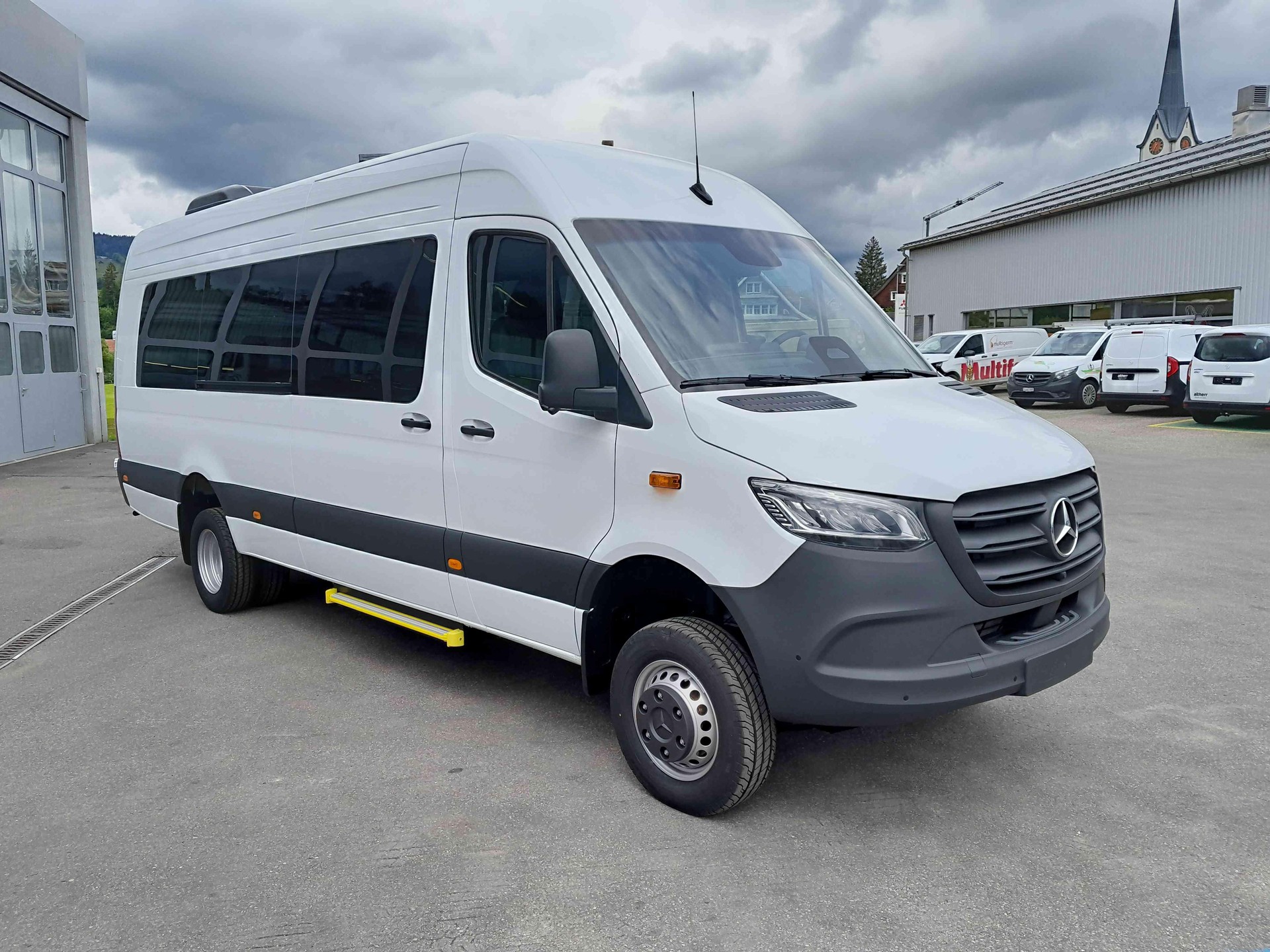 MERCEDES-BENZ Sprinter 519 CDI PRO KA eL 4x4-image-6