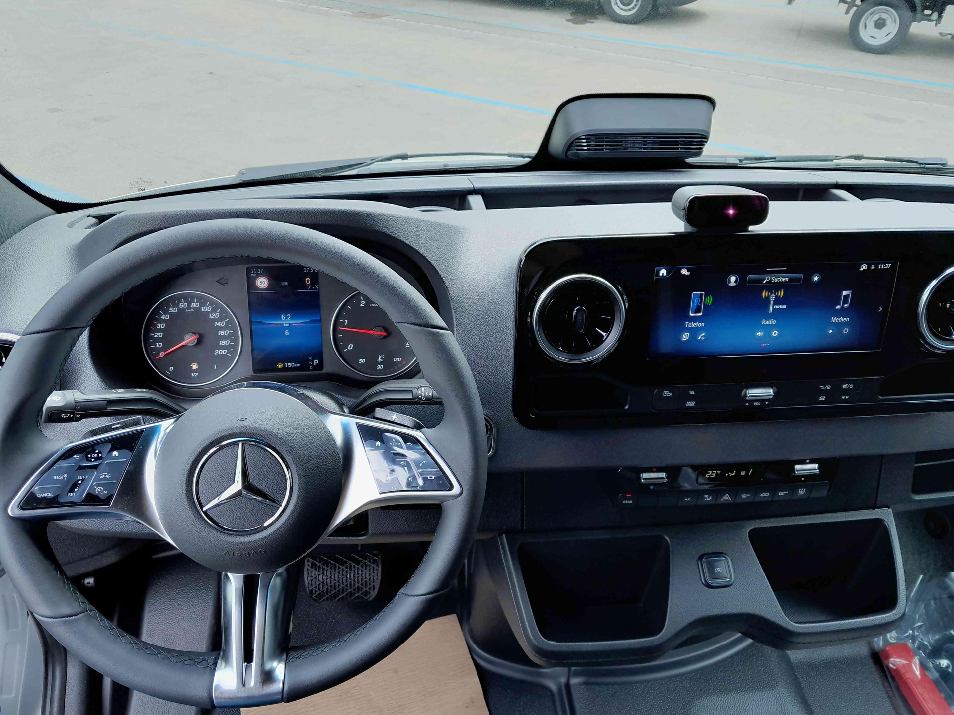 MERCEDES-BENZ Sprinter 519 CDI PRO KA eL 4x4-image-9