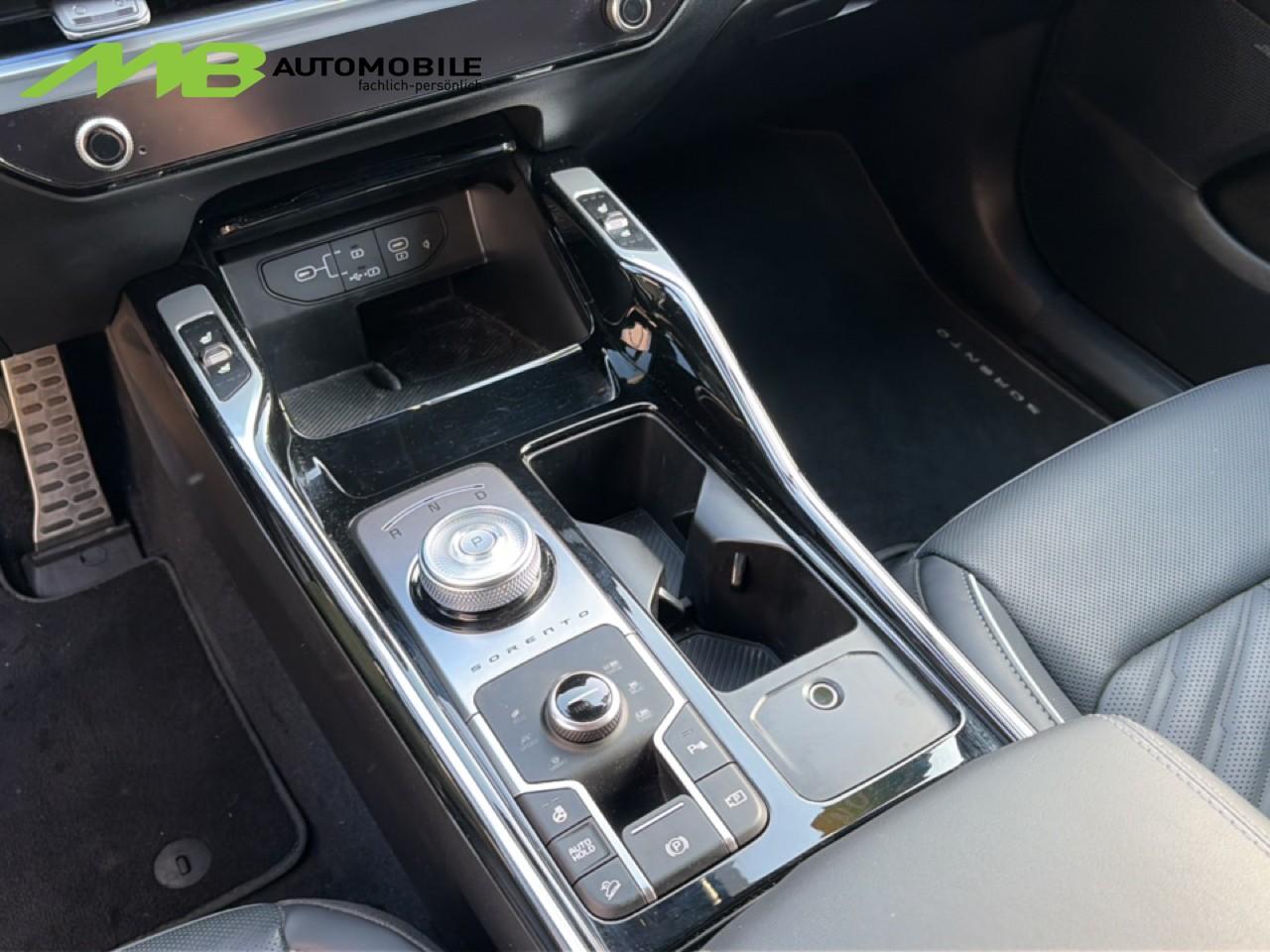 KIA Sorento 1.6 T-GDi Hybrid Style 7P-image-11
