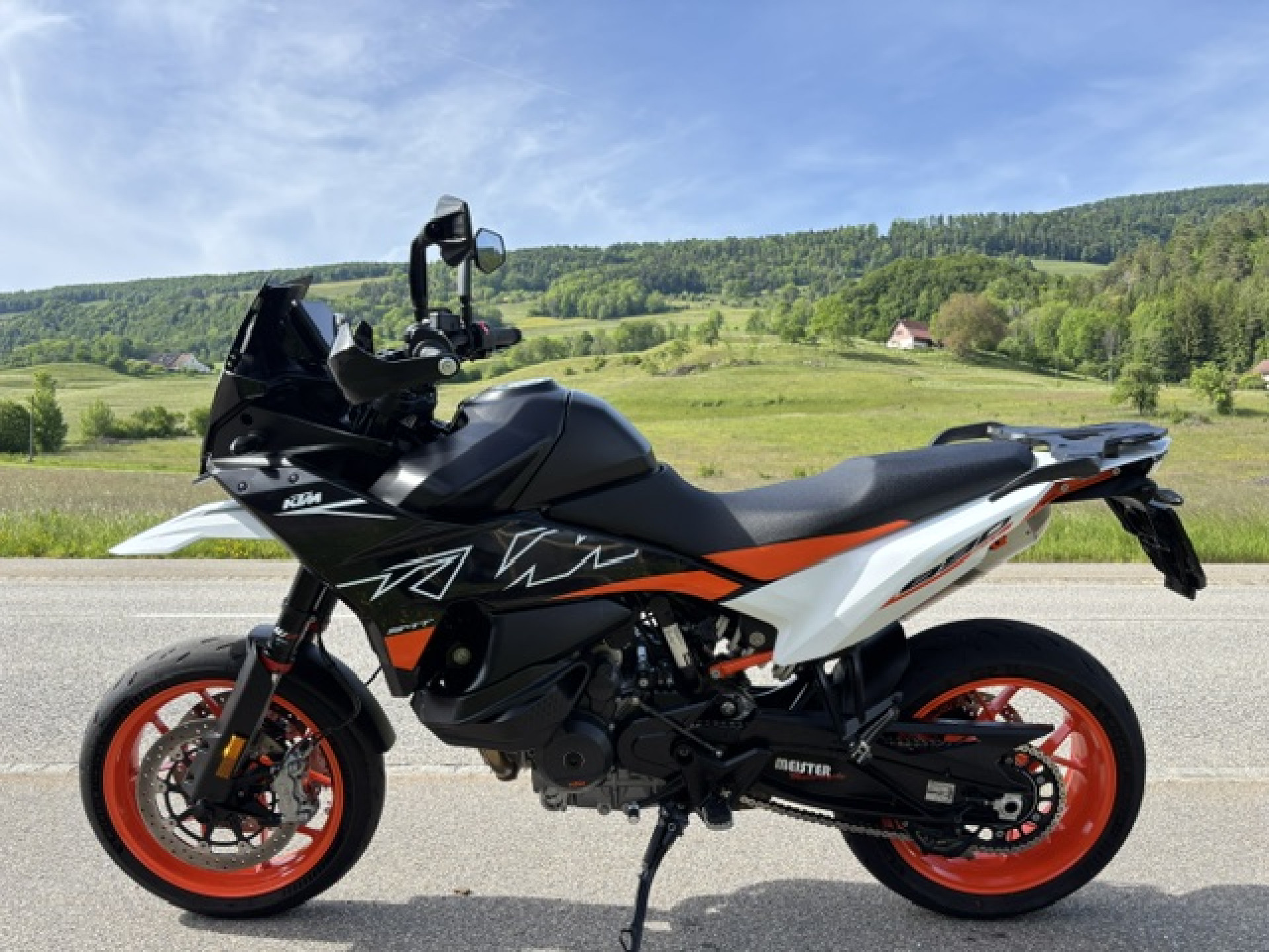 KTM 890 SMT