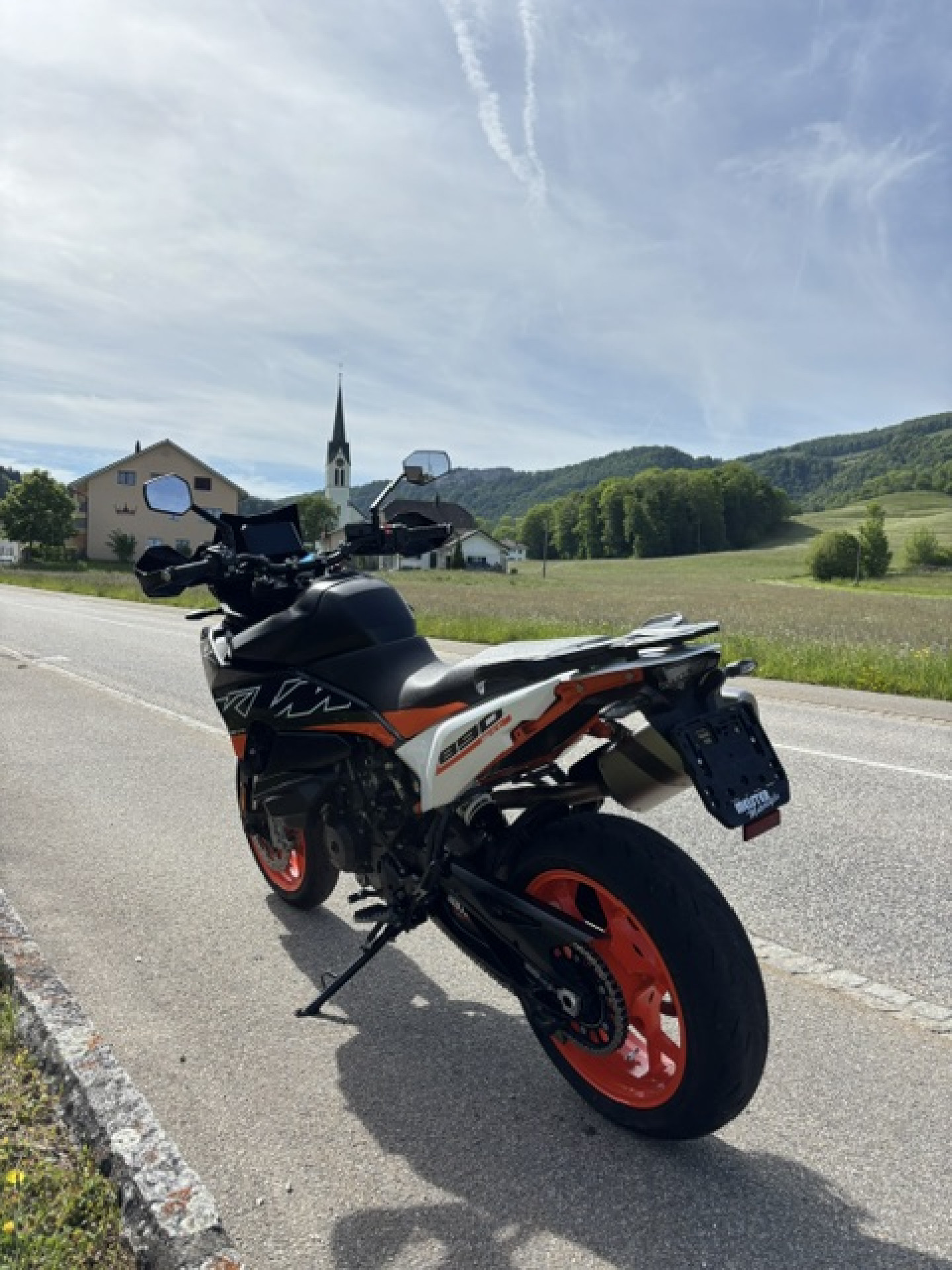 KTM 890 SMT-image-5
