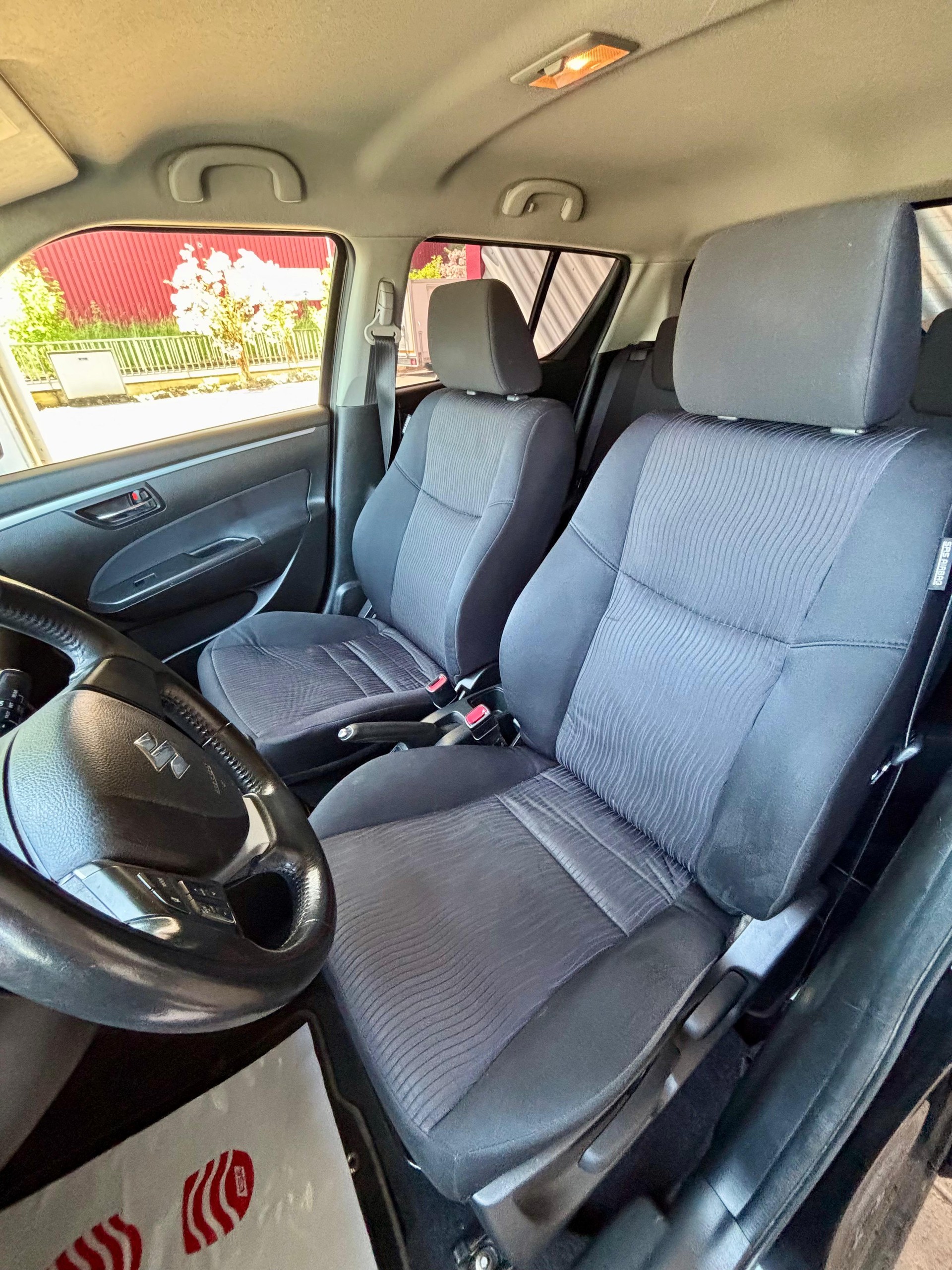 SUZUKI Swift 1.2i 16V GL Top 4x4-image-8
