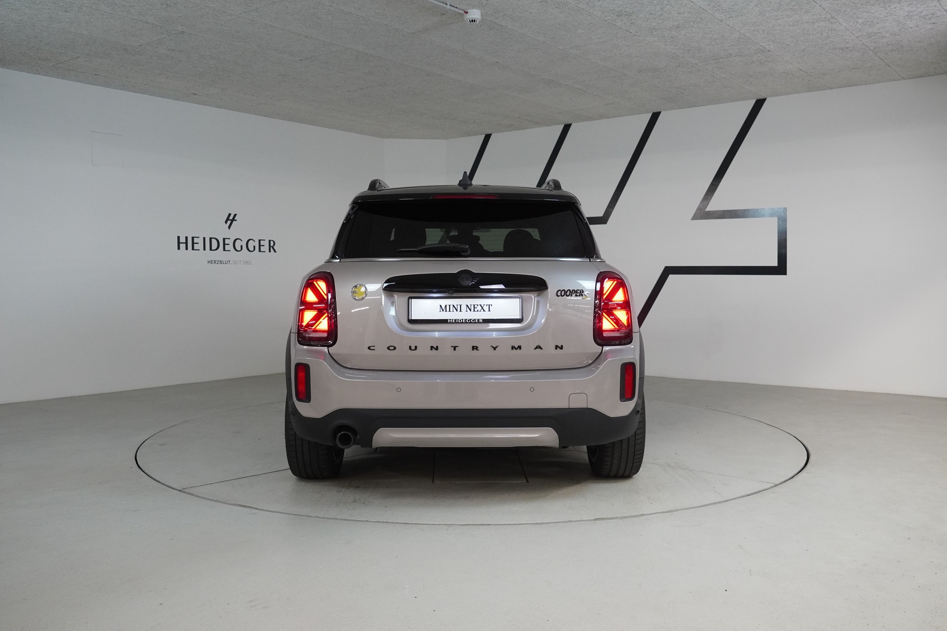 MINI Countryman Cooper SE ALL4 PHEV Steptronic-image-6