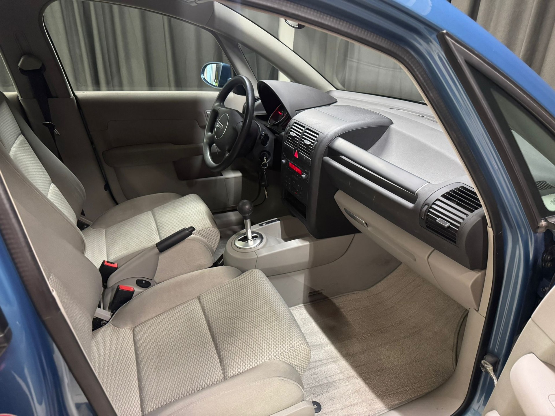 AUDI A2 1.2 TDI Eco-image-8