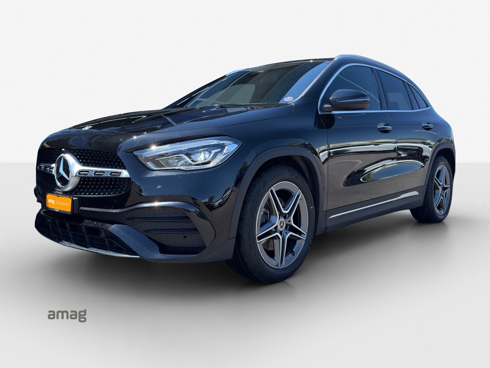 MERCEDES-BENZ GLA 180 AMG Line 7G-DCT