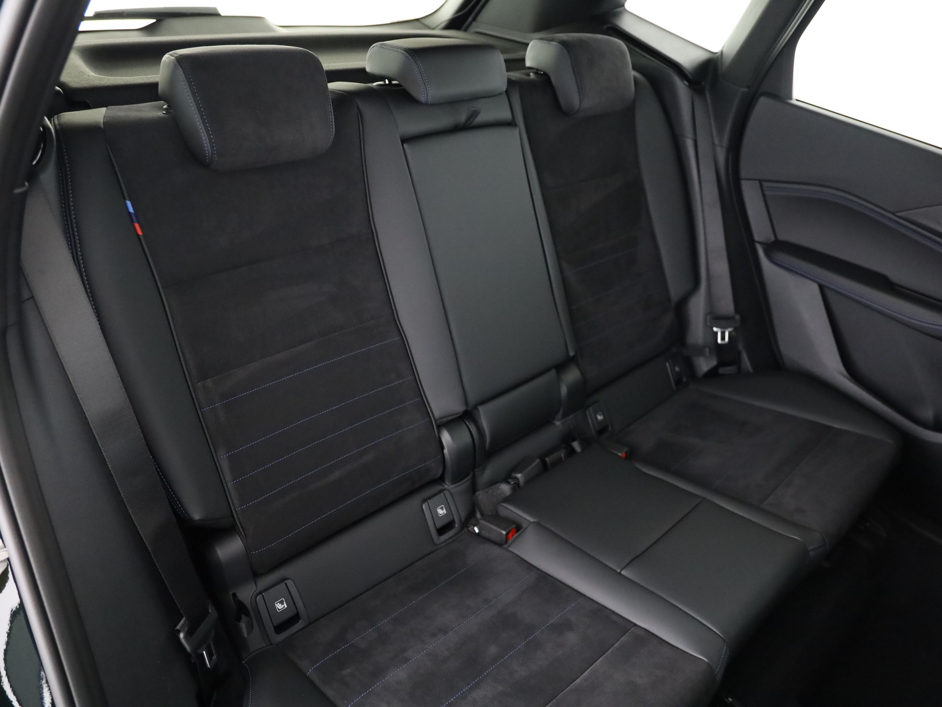 BMW 223d xDrive SDKG Active Tourer-image-14