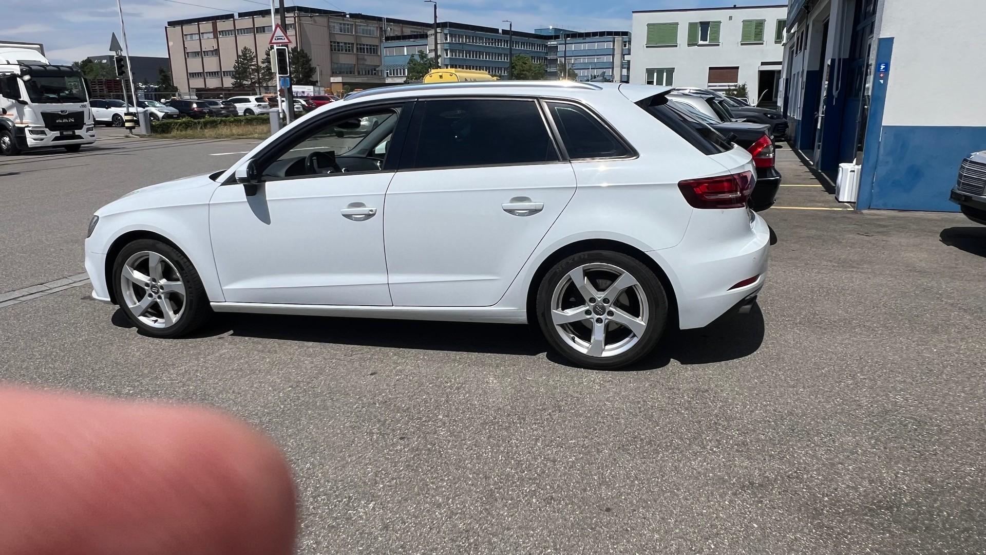 AUDI A3 Sportback 2.0 TFSI Sport quattro S-tronic-image-1