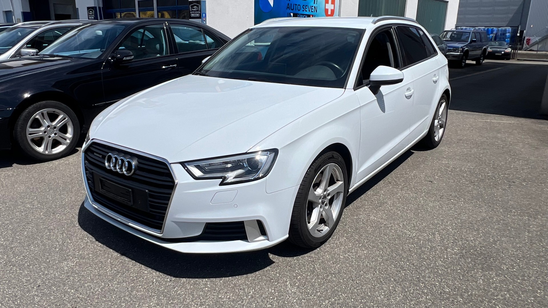 AUDI A3 Sportback 2.0 TFSI Sport quattro S-tronic-image-9