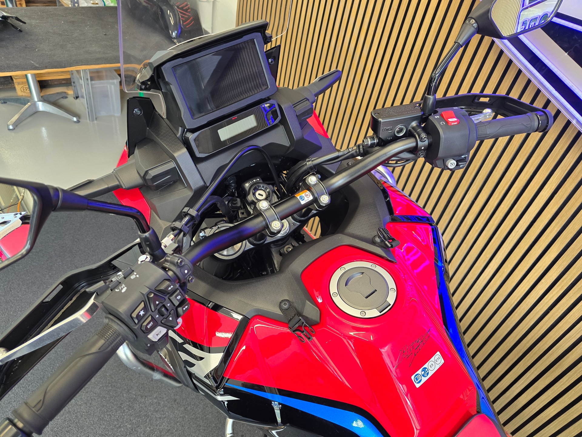 HONDA CRF 1100 AfriCa Twin Adventure-image-13