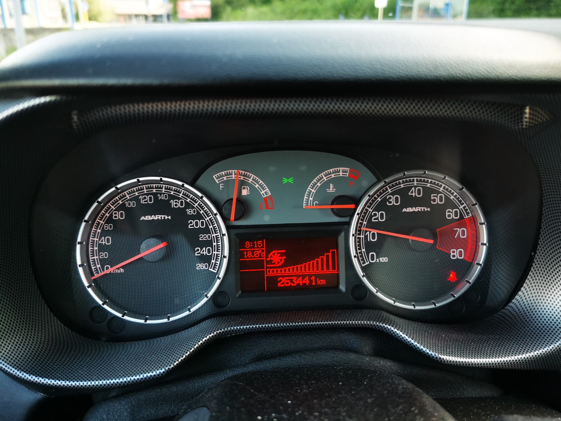 FIAT Punto 1.4 16V Turbo Abarth-image-10