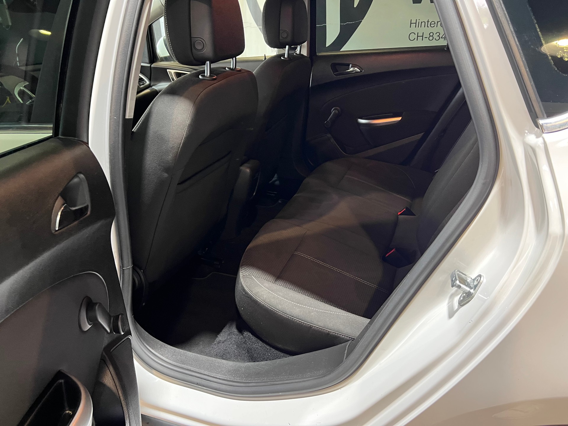 OPEL Astra 2.0 CDTi Sport-image-11