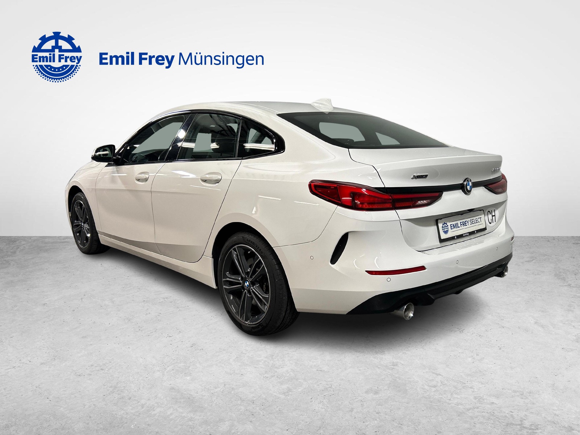 BMW 220d xDrive Gran Coupé-image-9