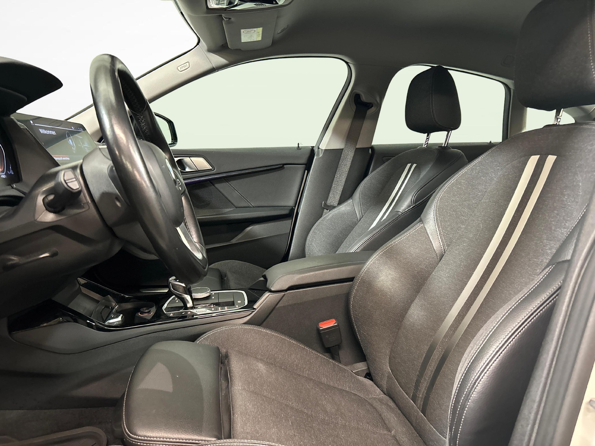 BMW 220d xDrive Gran Coupé-image-2