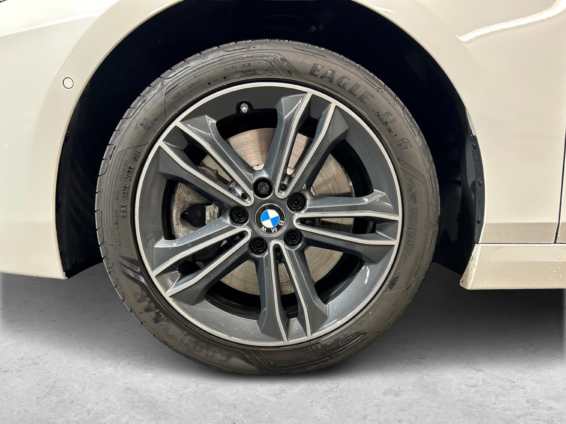 BMW 220d xDrive Gran Coupé-image-10