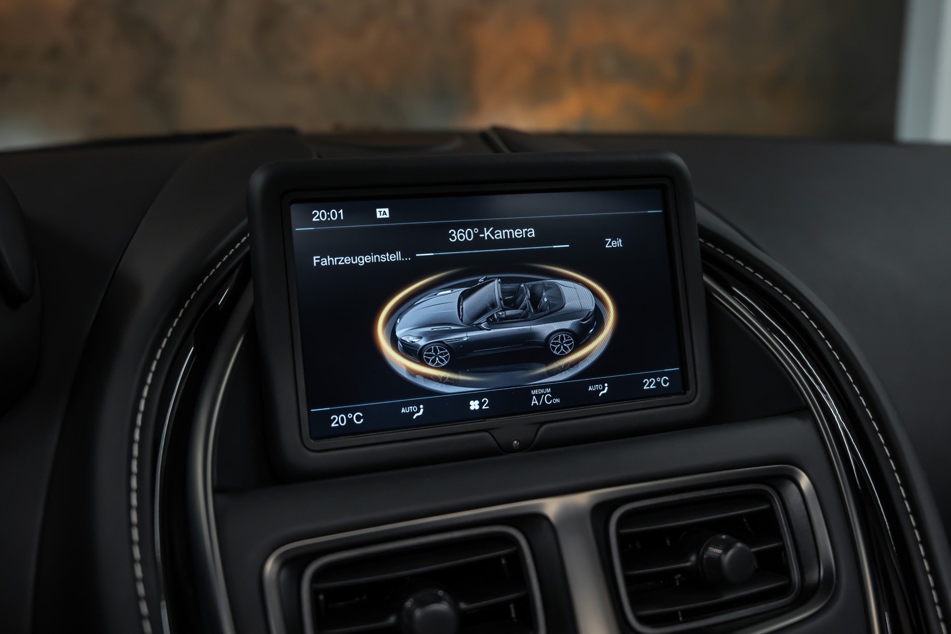 ASTON MARTIN DB11 V8 Volante Touchtronic 3 *Timeless Garantie*Sitzbelüftung*Alcantara*360°*-image-30