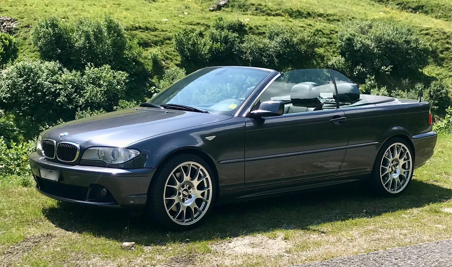 BMW 330Ci-image-3