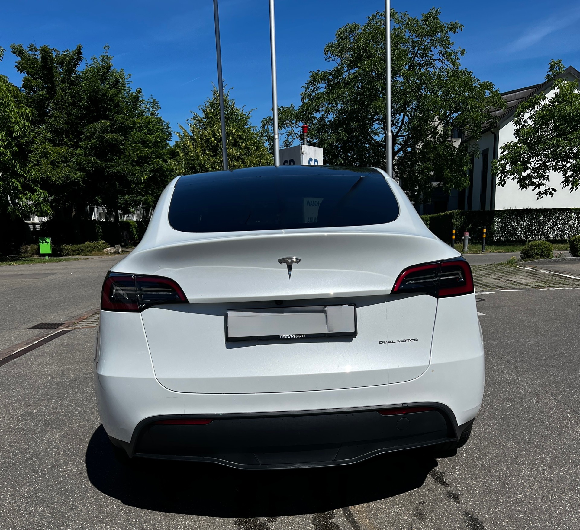 TESLA Long Range D-image-1