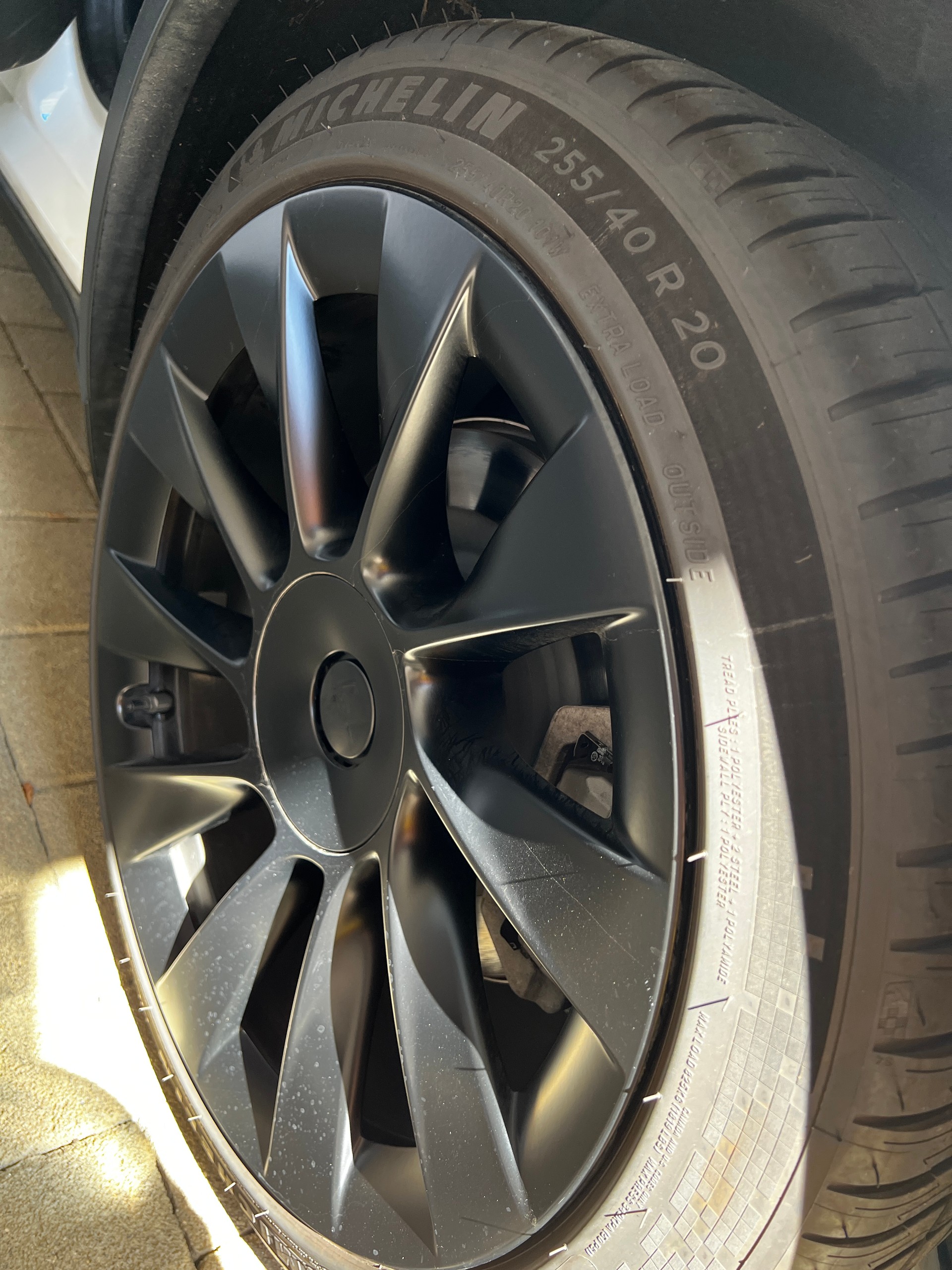 TESLA Long Range D-image-12
