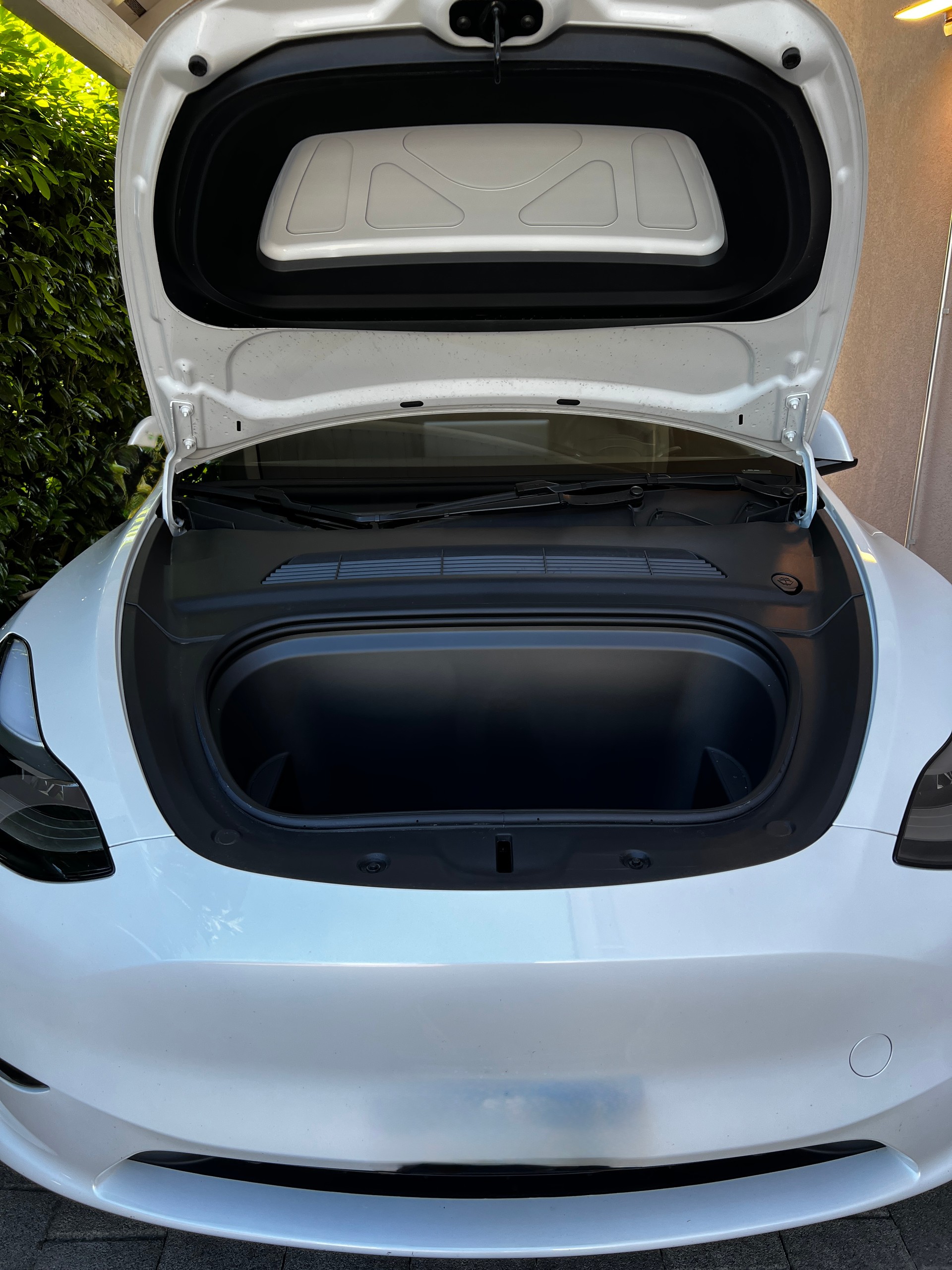 TESLA Long Range D-image-7