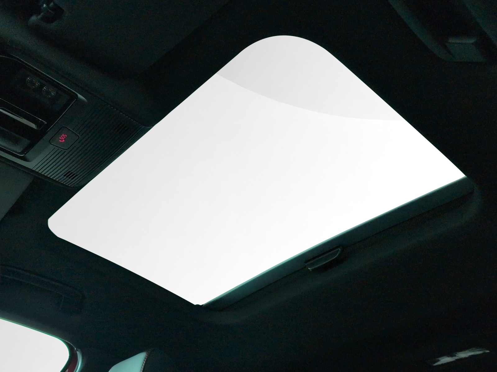 SEAT Leon 1.5 eTSI mHEV DSG FR-image-13