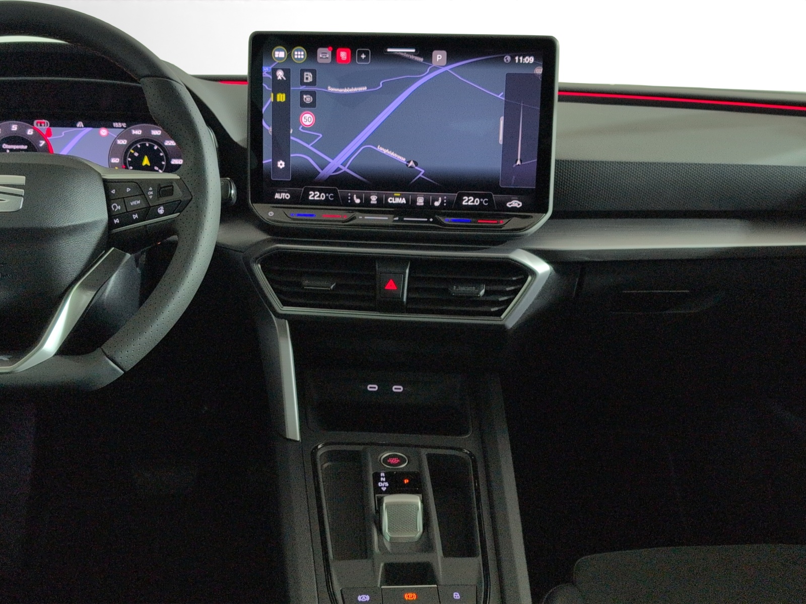 SEAT Leon 1.5 eTSI mHEV DSG FR-image-10