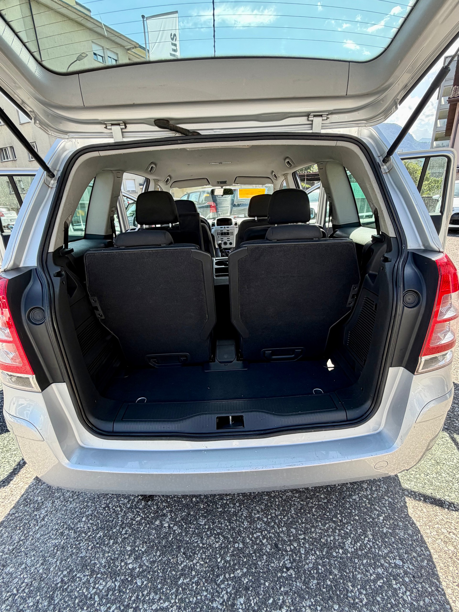 OPEL Zafira 1.6i 16V TP-image-9