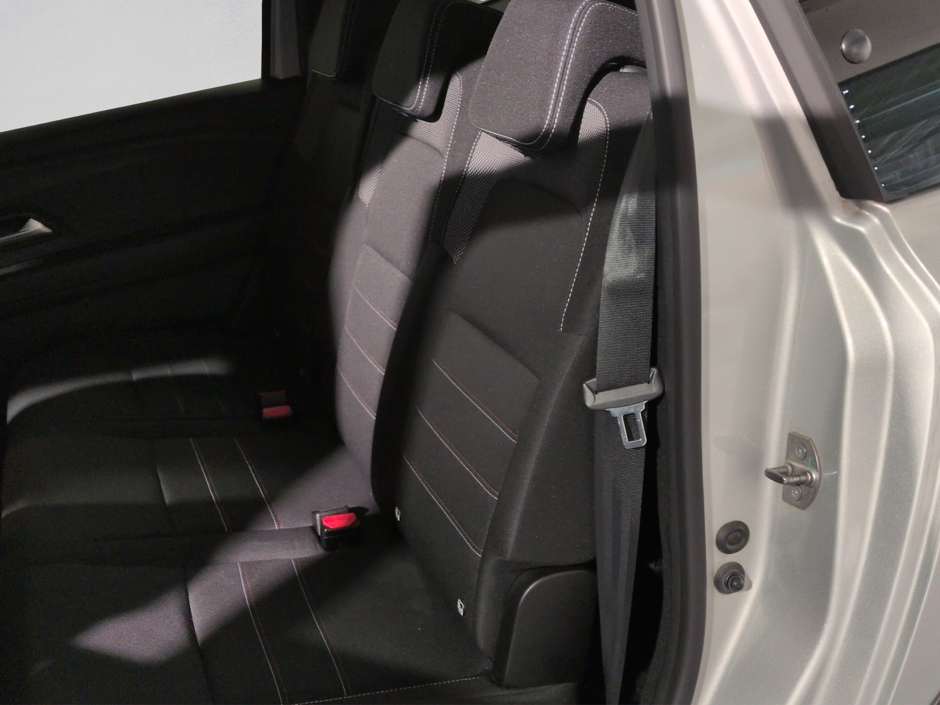 DACIA Jogger TCe 110 Extreme-image-14